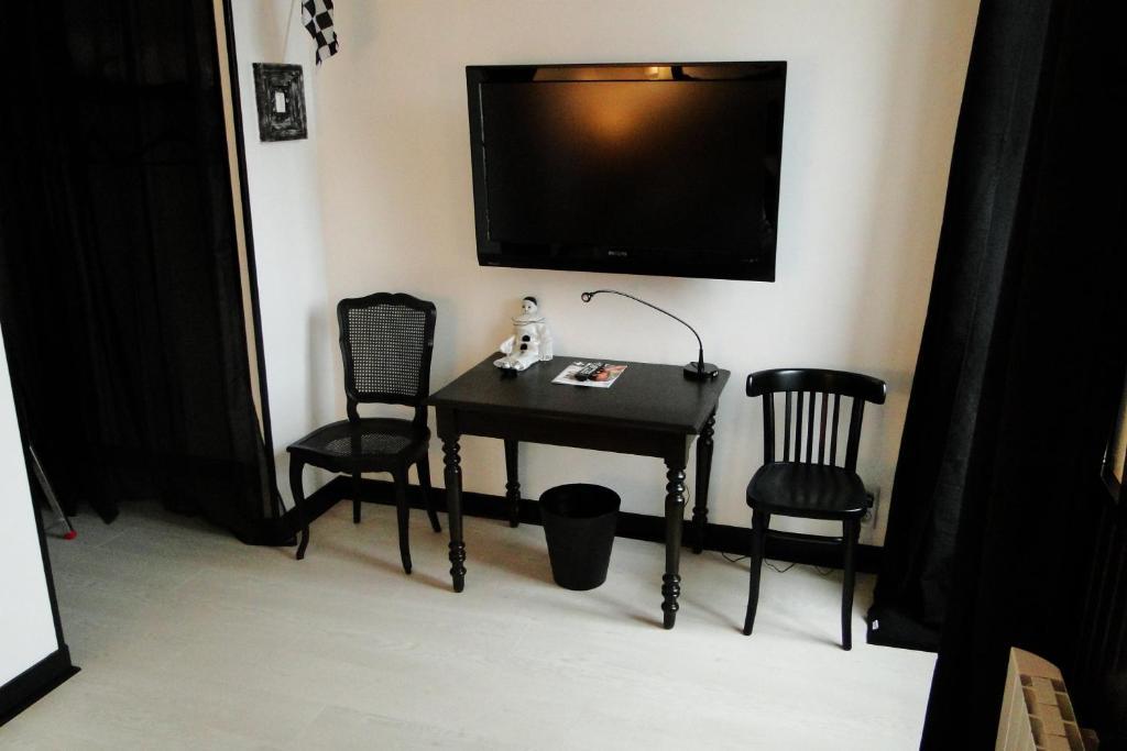 Hotel Archange Orleans Room photo