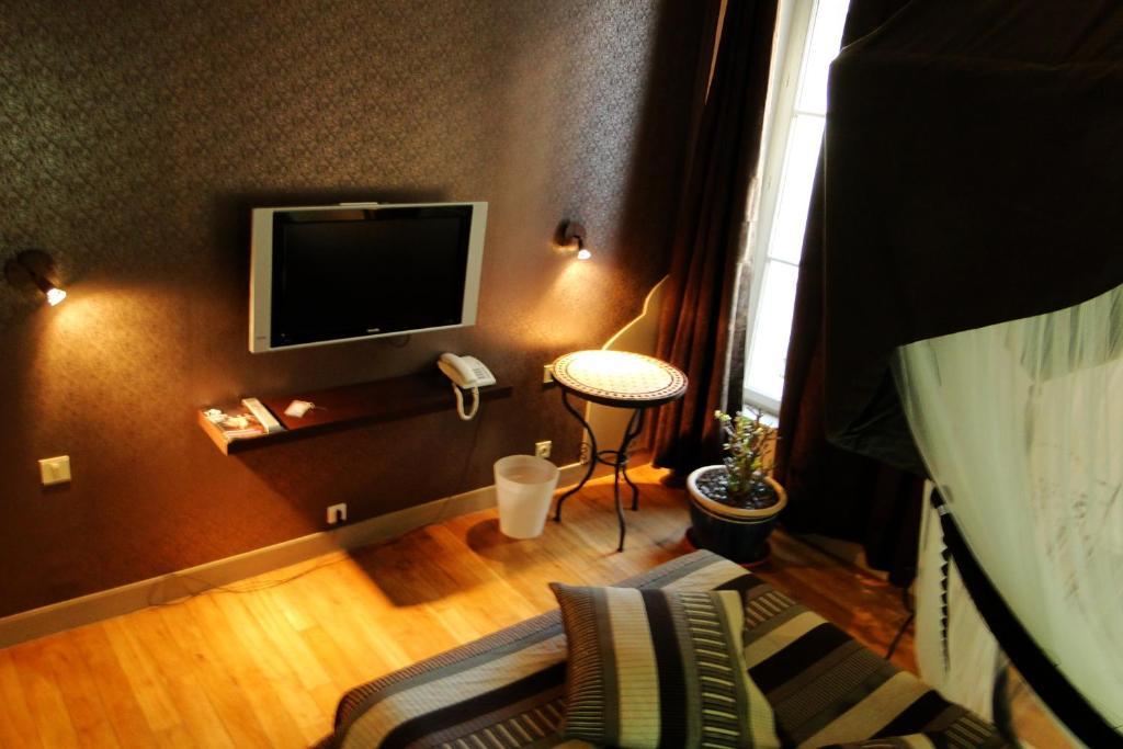 Hotel Archange Orleans Room photo