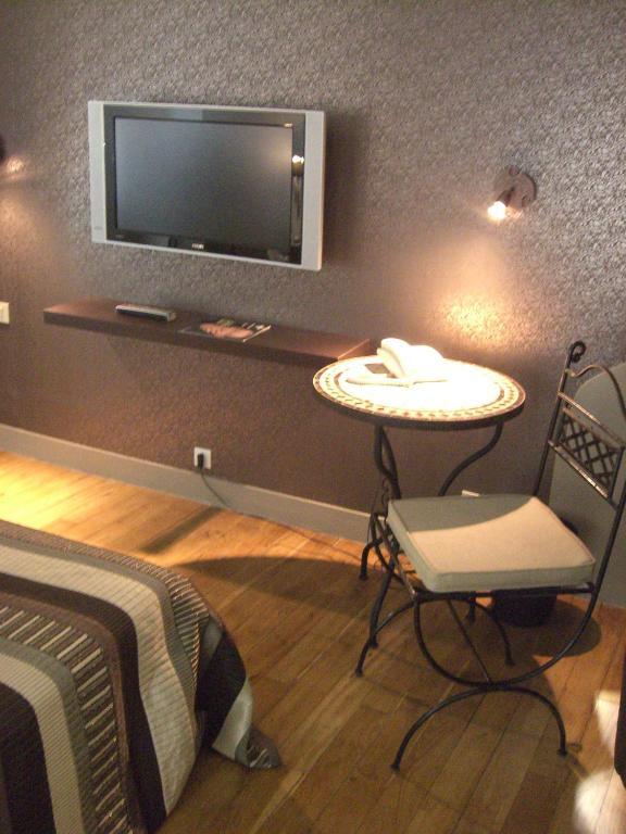 Hotel Archange Orleans Room photo
